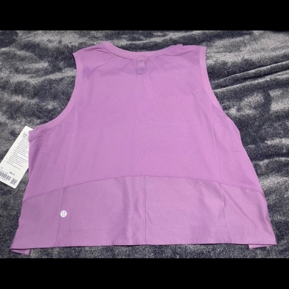 Lululemon mesh back crop top - Picture 3 of 4